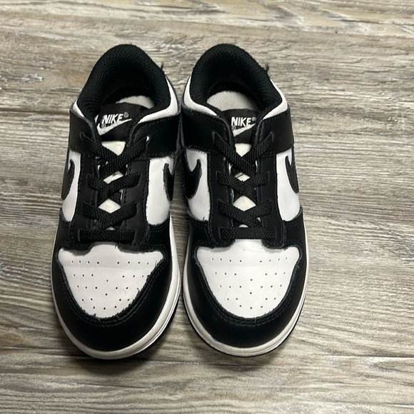 Nike Toddler Panda Dunks - Picture 1 of 4